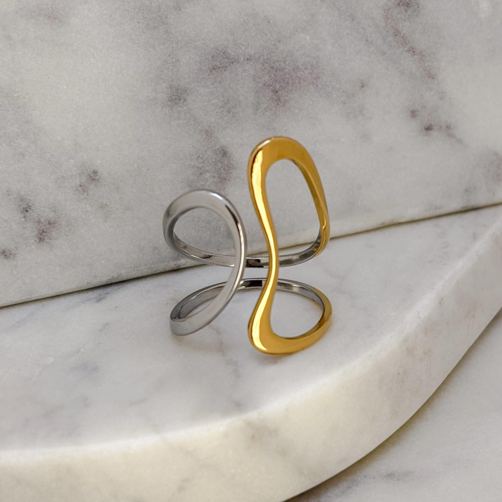 Two-Tone Wave Ring